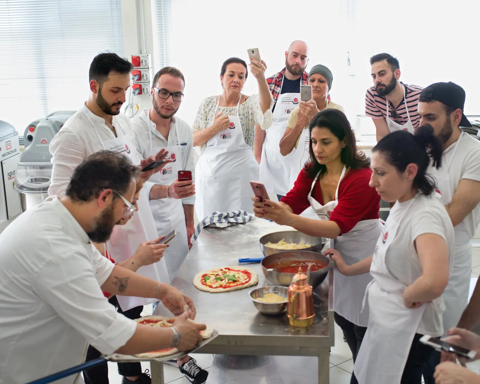 5 кулінарних класів в Італії: де навчать готувати піцу, пасту і справжні регіональні страви